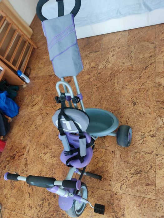 Бертони детска кошара с люлеещ се механизъм + Триколка за бутане