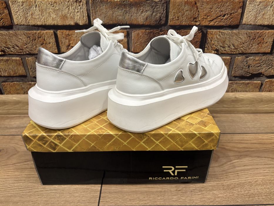 Кецове от естестена кожа на Paolo Botticelli