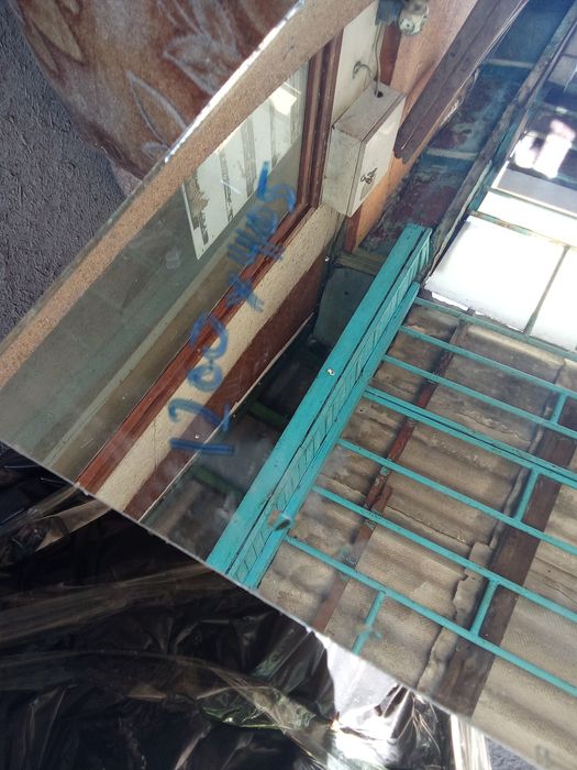 Зеркала разные. Л