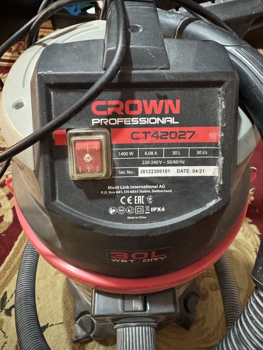 Crown CT42027 plisos sotiladi