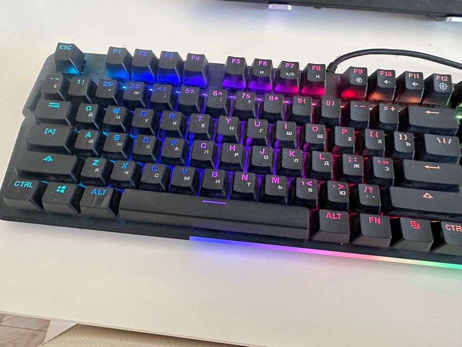 клавиатура  HyperX Alloy Origins 65
