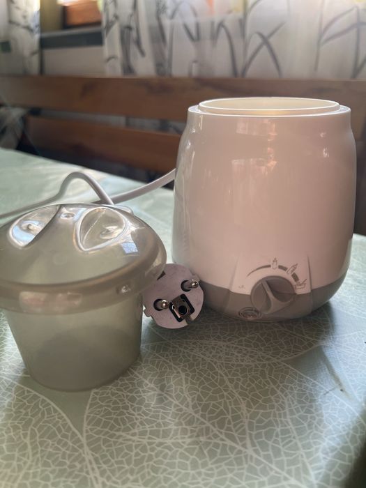 Уред за затоплене на бебешки шишета и храна