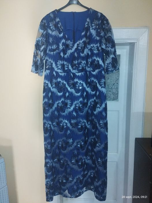 Rochie eleganta de dantela cu paiete  făcută la comanda