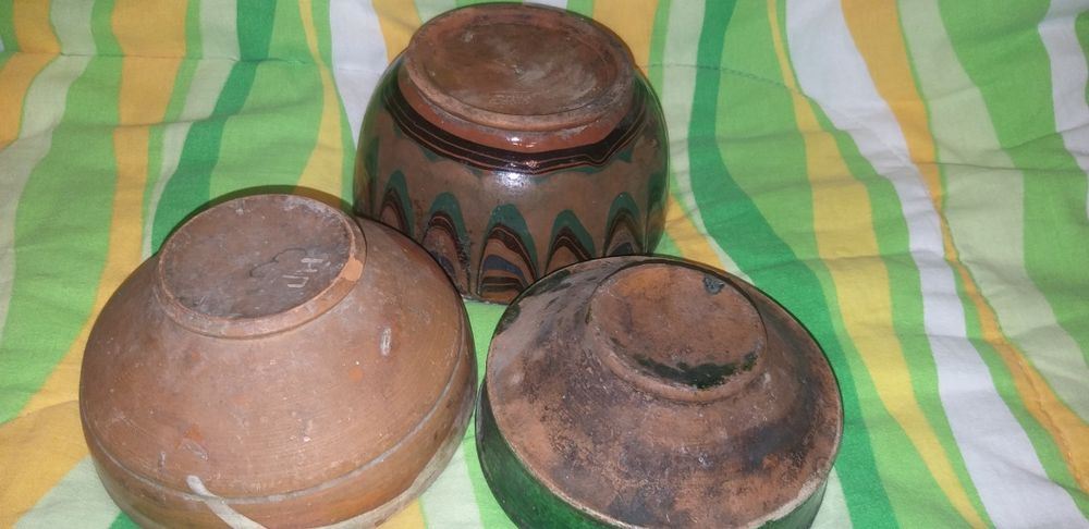 Битови шарени паници