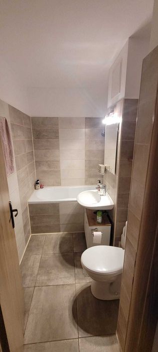 Apartament cu 3 camere