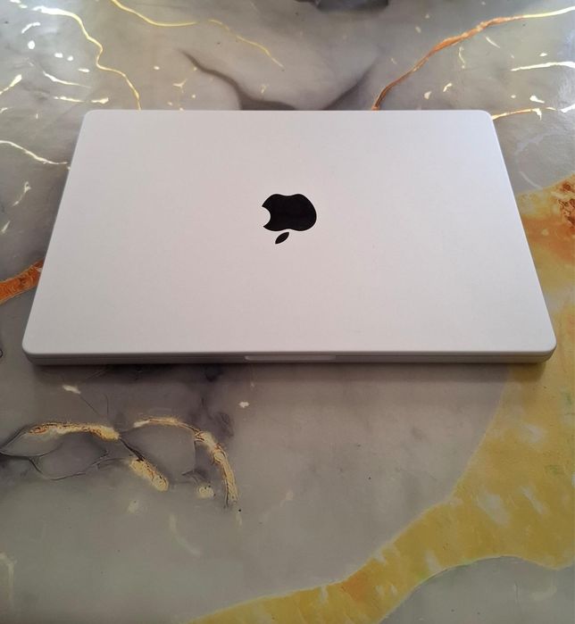 MacBook Pro 14 M3