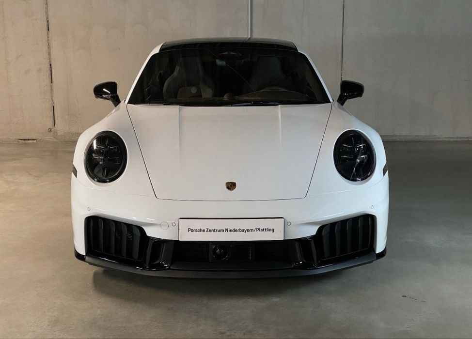 Porsche 911 Carrera 4 GTS 992.2 новый 2026