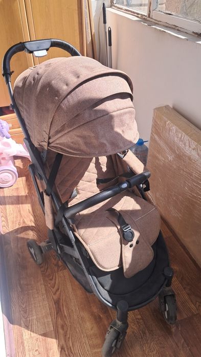 Коляска детская прогулочная