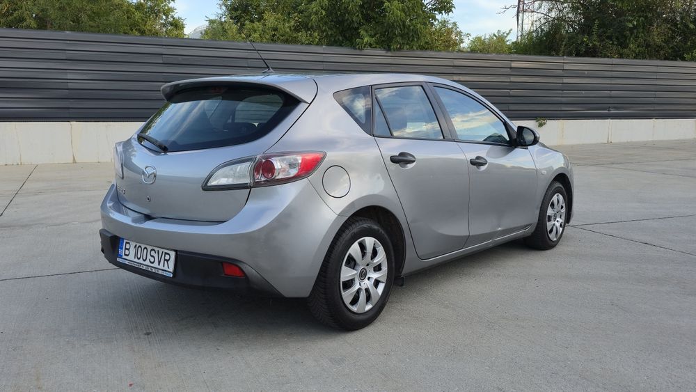 MAZDA 3 2011 — imagine 5
