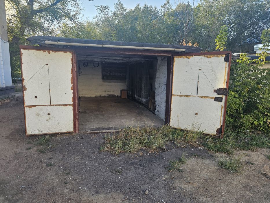 Продам гараж возле полиции