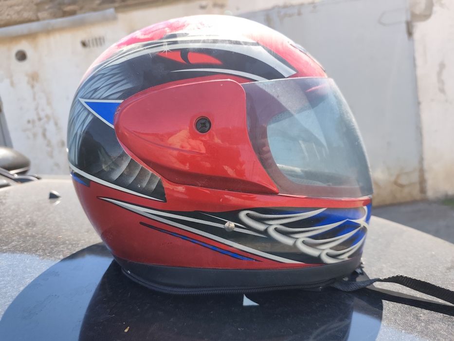 Продам каску б/у