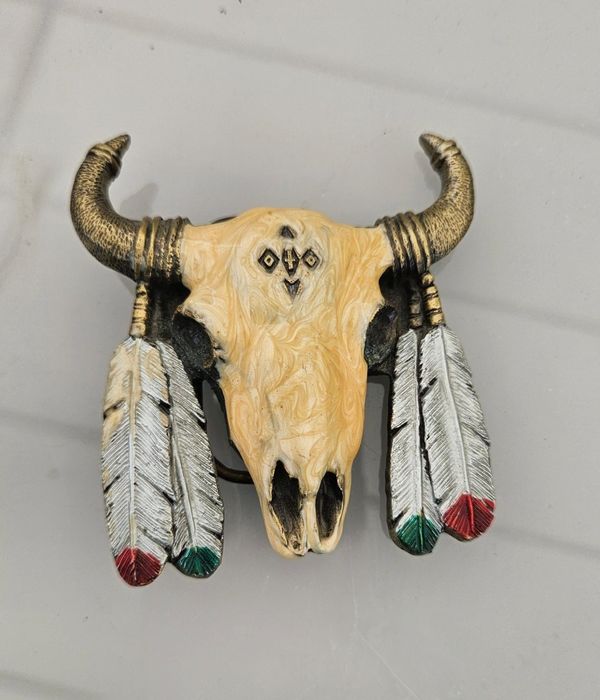 Cataramă Curea Vintage Siskiyou Buckle Co. (1992) – Craniu de Bivol cu Pene