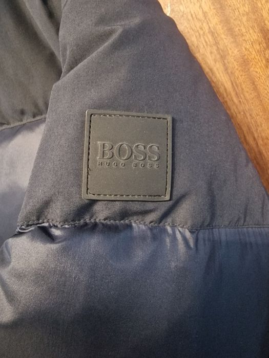 НАМАЛЕНО!!! Тъмно синьо пухено яке BOSS
