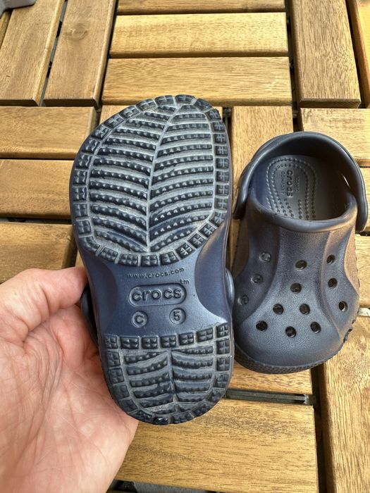 Papuci Crocs 20-21, ca noi.