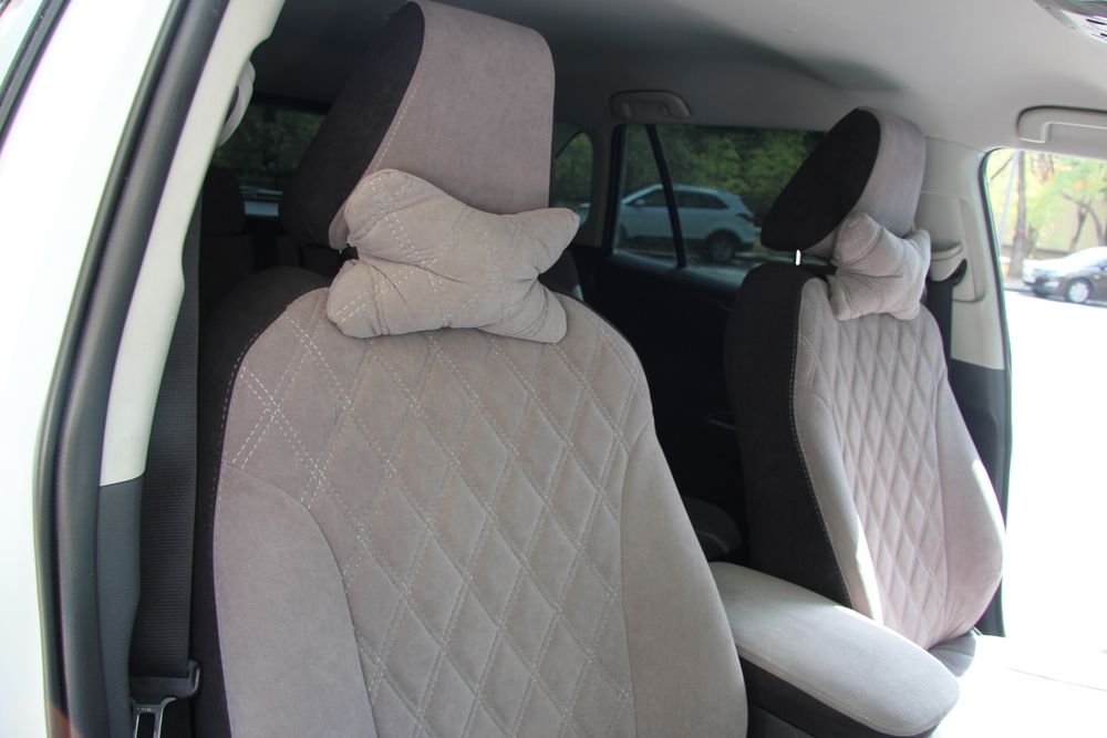 Авто чехлы кроссовер Rav4 отл сост