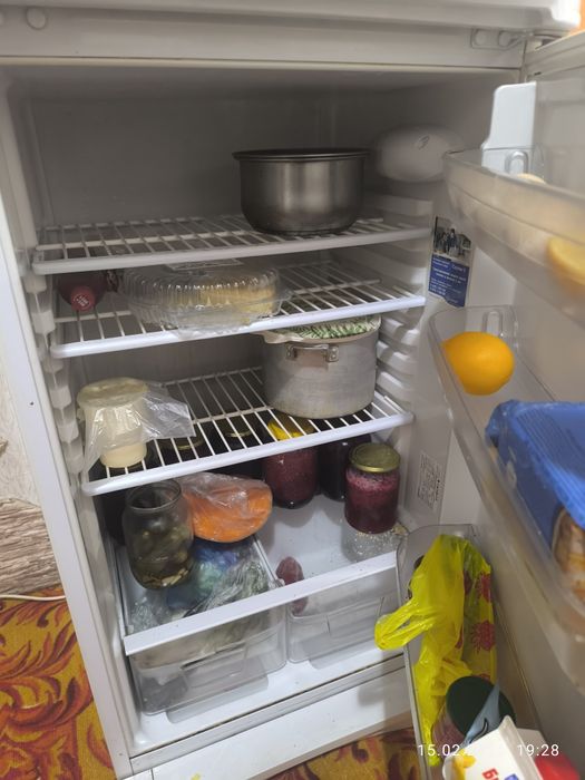 Холодильник бу в рабочем состоянии