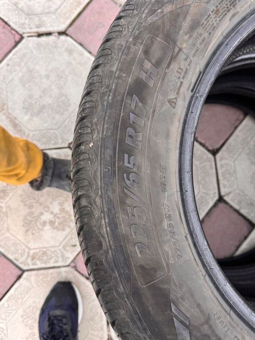 Продам шины 225/65/R17