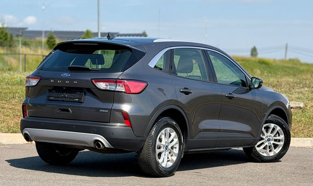 Ford Kuga Hybrid Bord digital Camera marșarier