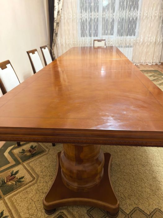 Стол для гостиной 350000 тг