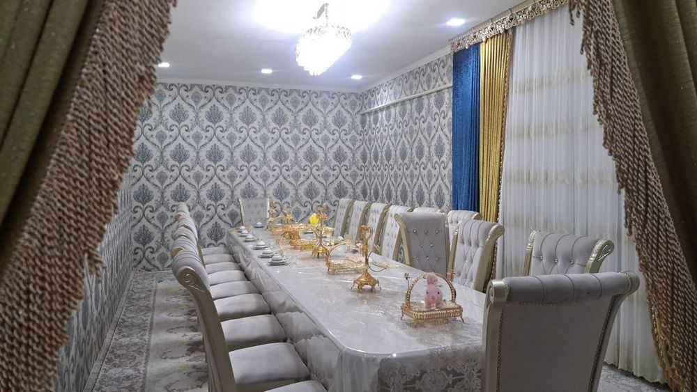Uy hovli sotiladi