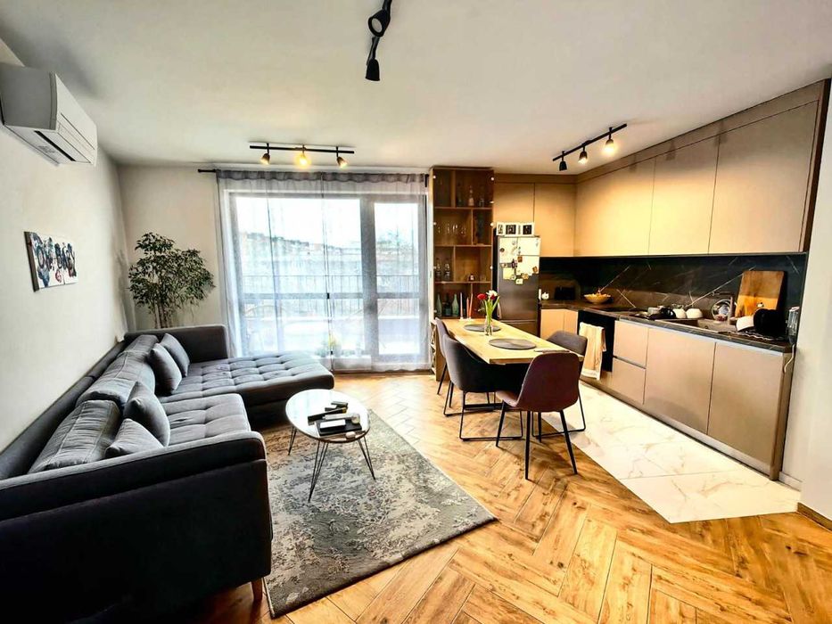 Тристаен апартамент