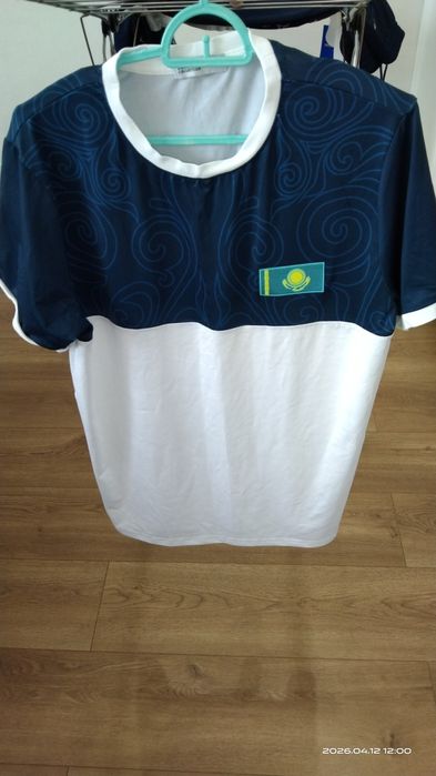 Спортивные футболки