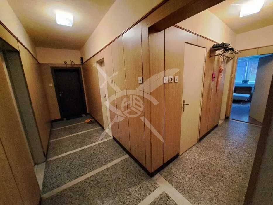 Продава се Четиристаен апартамент в Пловдив, Младежки Хълм - 115 кв.м за 1522 €/кв.м - Снимка #10