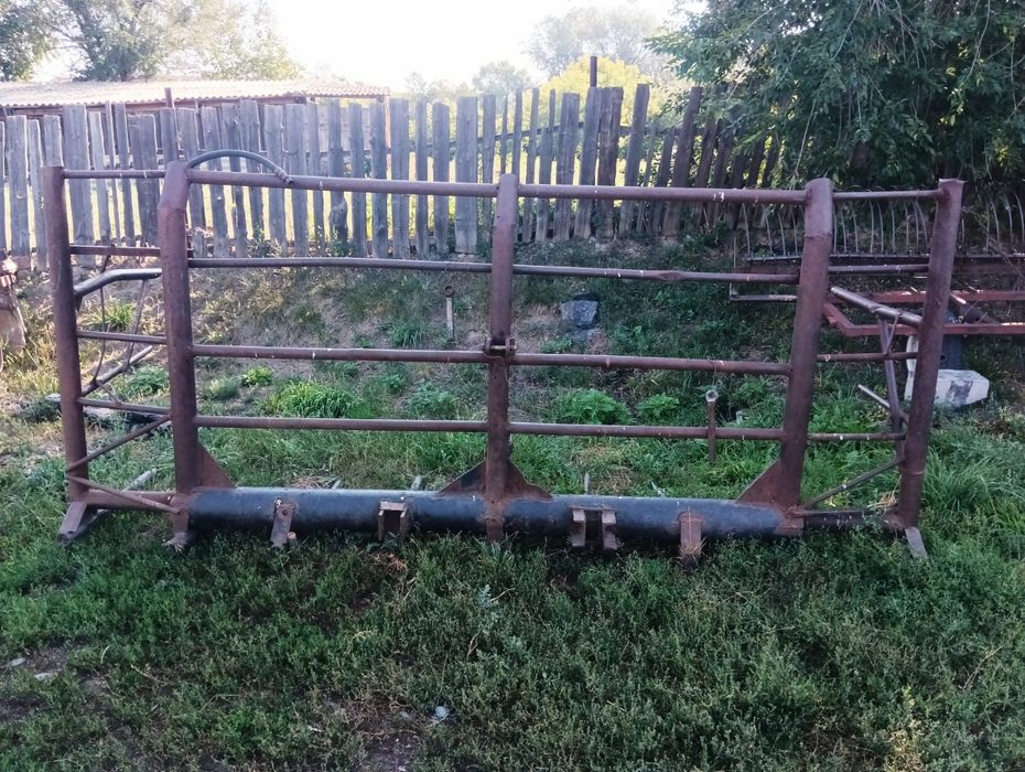 Продам косилку "Шумахер", грабли, плуг, талкушка.