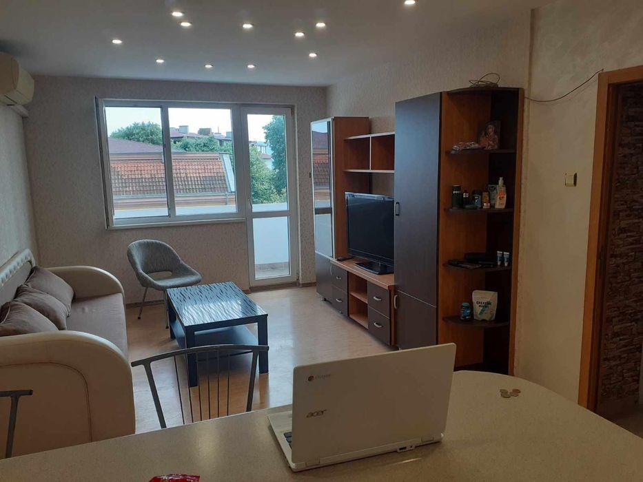 Дава се под наем Двустаен апартамент в Варна, Център - 70 кв.м за 600 € - Снимка #3