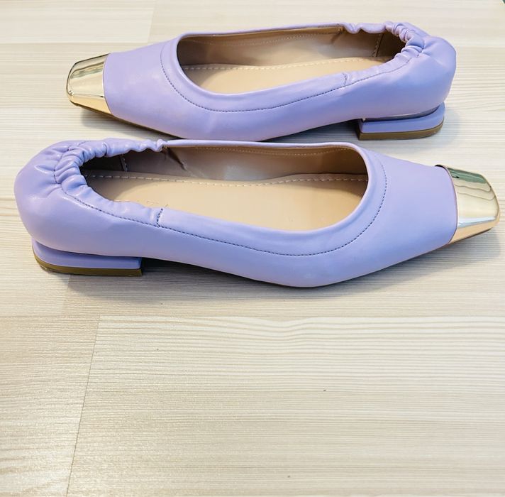 Balerini/pantofi soft cu varf patrat auriu din metal. Marimea 39