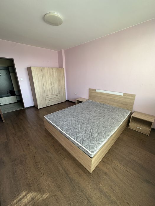 Южен тристаен апартамент под наем в кв. Кольо Фичето, Велико Търново