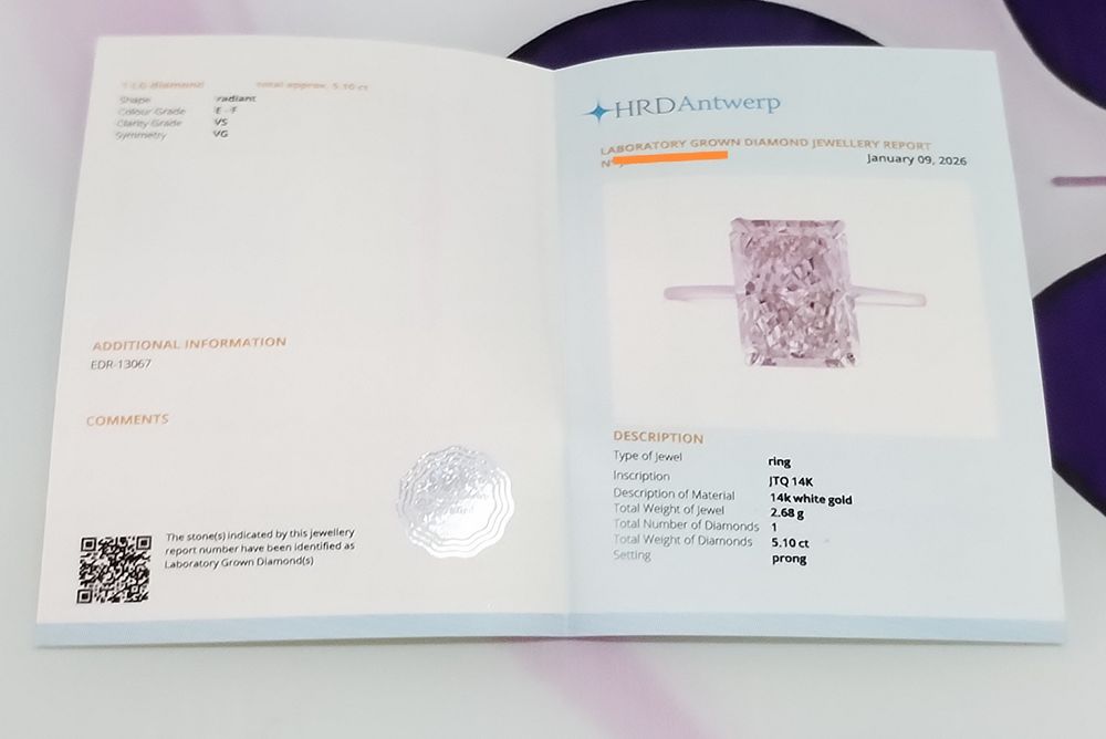 Vând inel cu diamant  prin contract la notar