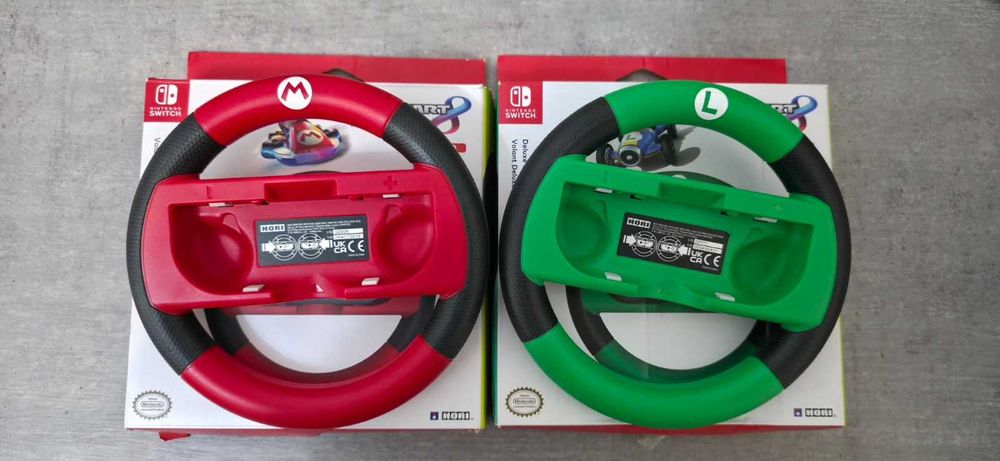 Consolă Nintendo Switch + multe accesorii + jocuri: pachet complet