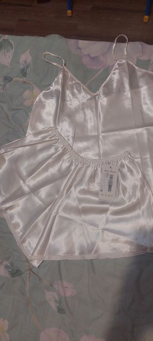 Женские комплекты. 44 р.