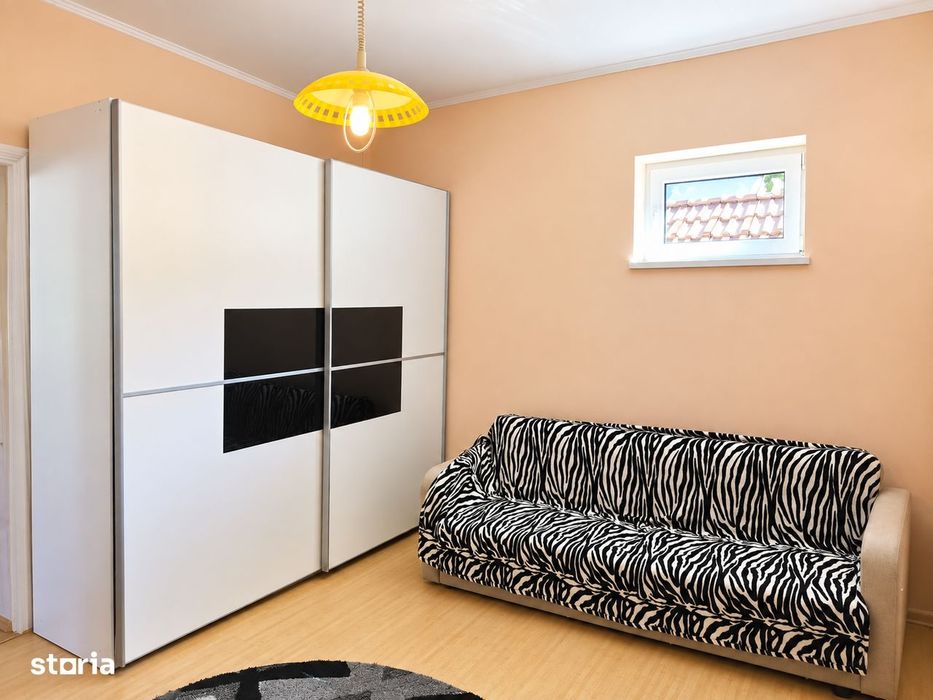 Casă cu 3 camere de vânzare în Mândruloc –teren 1.500 mp