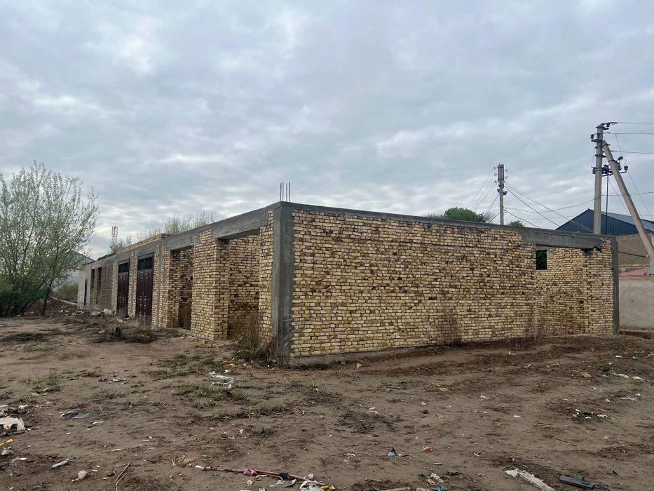 зудлик билан нотурар бино сотилади