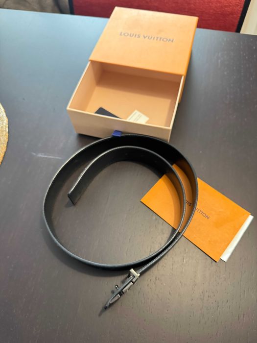 Curea Louis Vuitton – 40 mm, 90 cm – reversibilă, cataramă LV