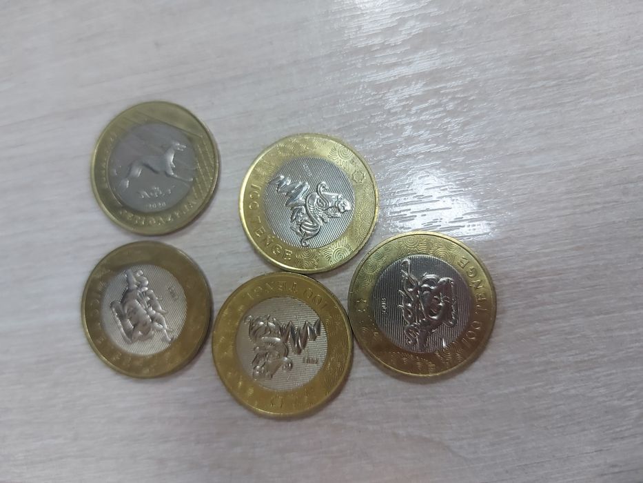 Продам монеты с необычными рисунками