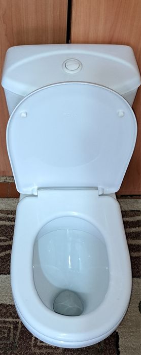 Унитаз в сборе в отличном состоянии б/у