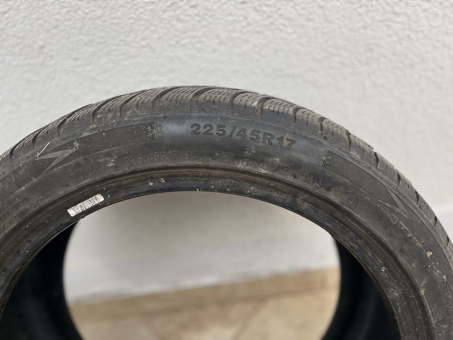 2 Anvelope iarna TRIANGLE 225/45R17 XL