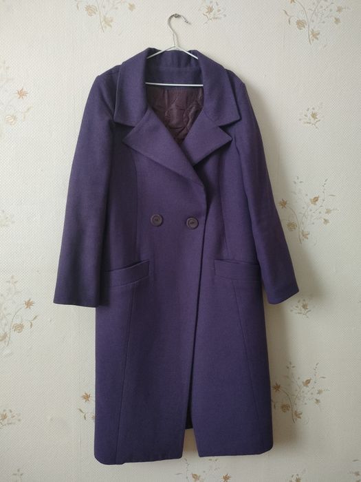 Продам демисезонное пальто