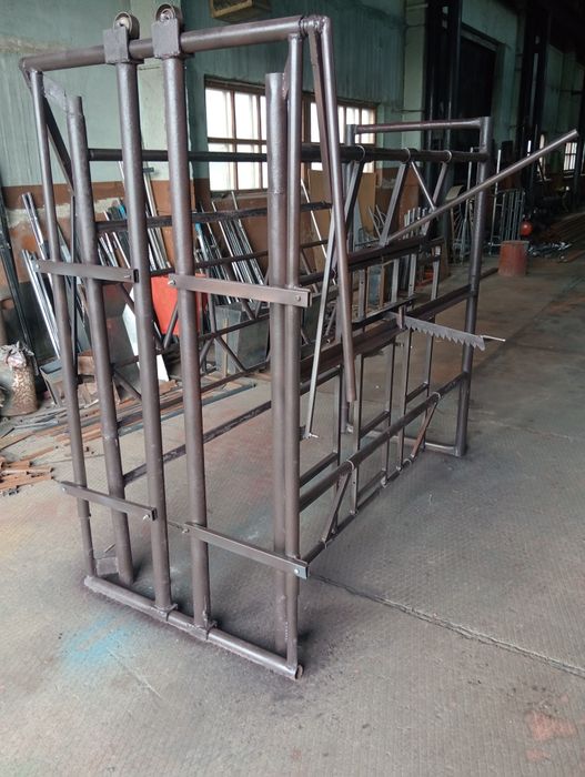 Расколь для скота, лошаей