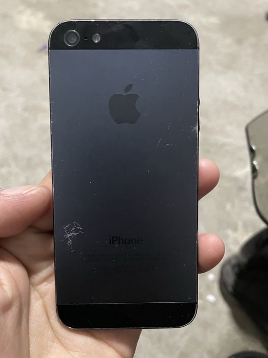 Айфон 5с-и айфон 4