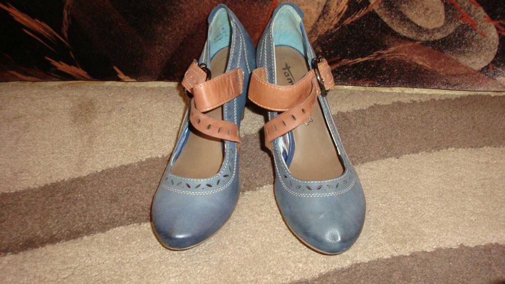 Sandale/Pantofi albastri cu toc, eleganti, nr 38