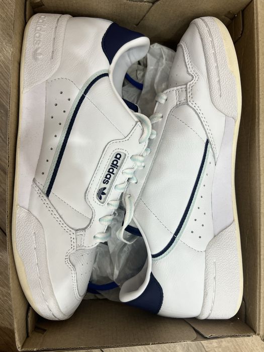 Adidas кросовки 40 размер