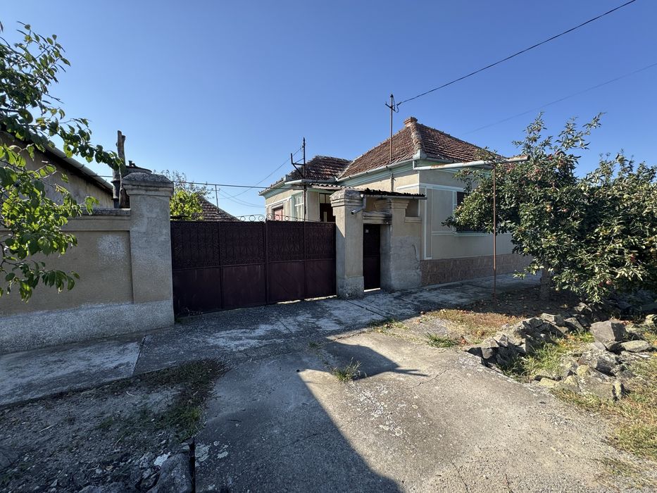 Casă + Anexă căsuță