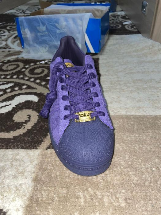 Кроссовки адидас