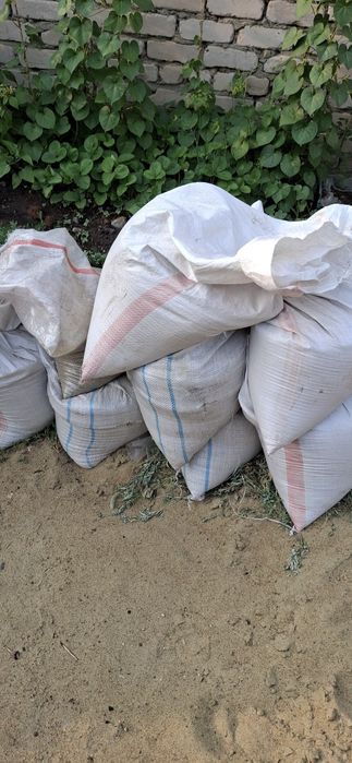 Продам песок в мешках 500 тг мешок 30кг