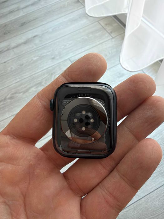 Apple Watch Series 8, 45mm, GPS, 87% battery health, fullbox