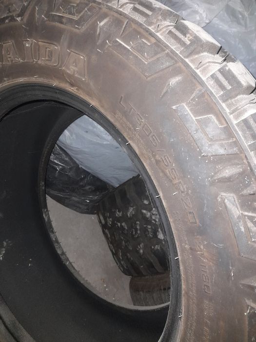 Шины от автомобиля